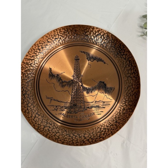 Vintage Fantasy Copperware  Alberta hammered embossed wall hanging plate - Picture 6 of 8